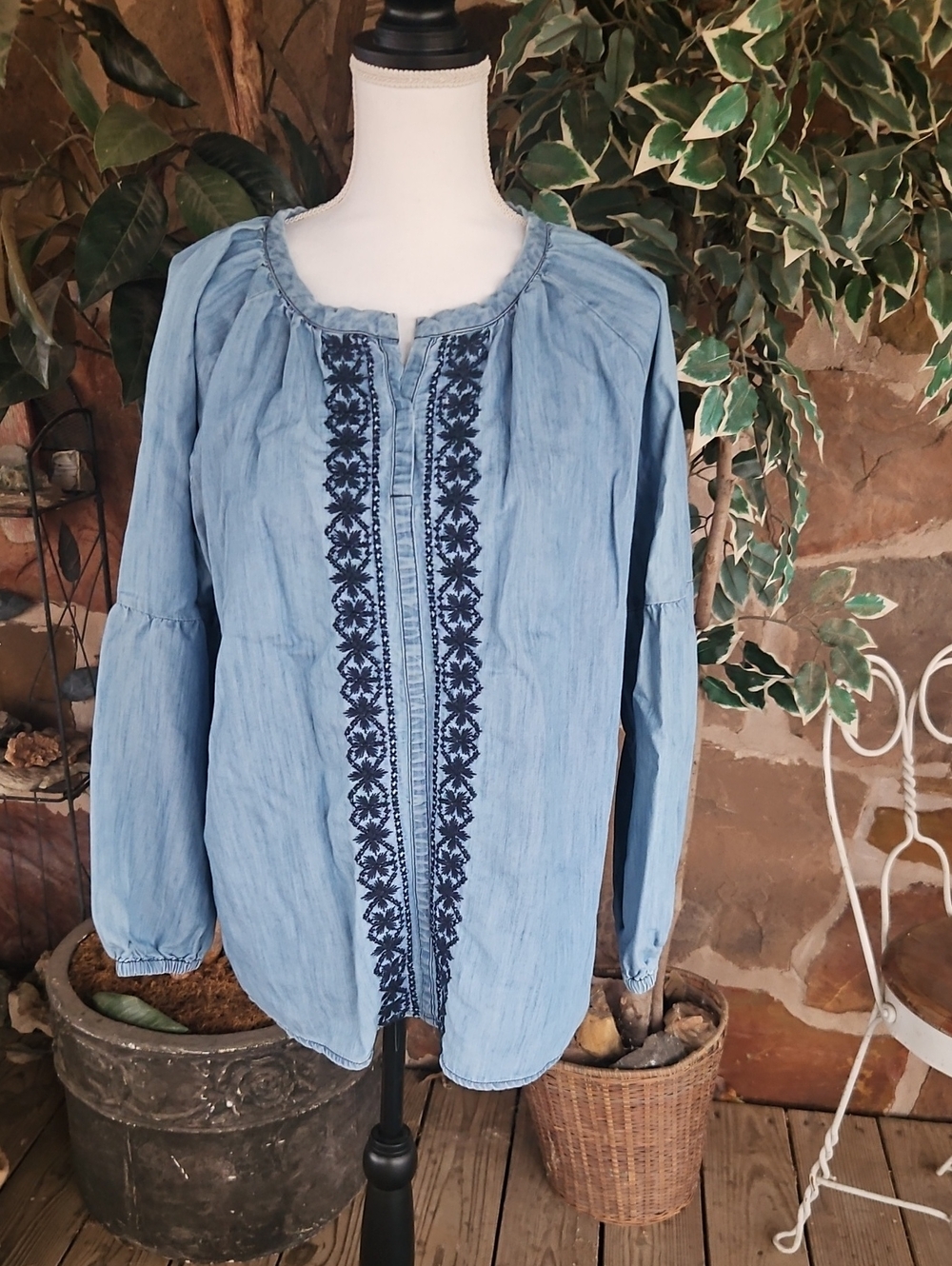 Jag Jeans Light Blue Embroidered Peasant Tunic